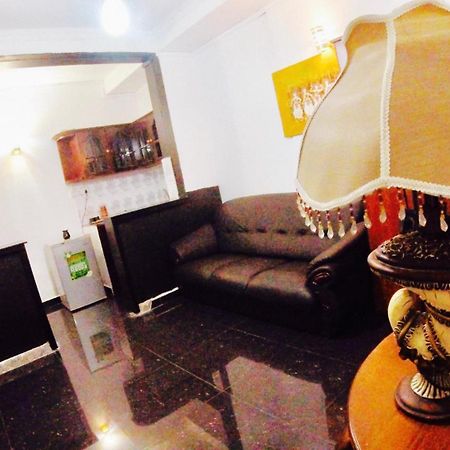 Apartmán Dew Grand Regency Bataduwa Exteriér fotografie