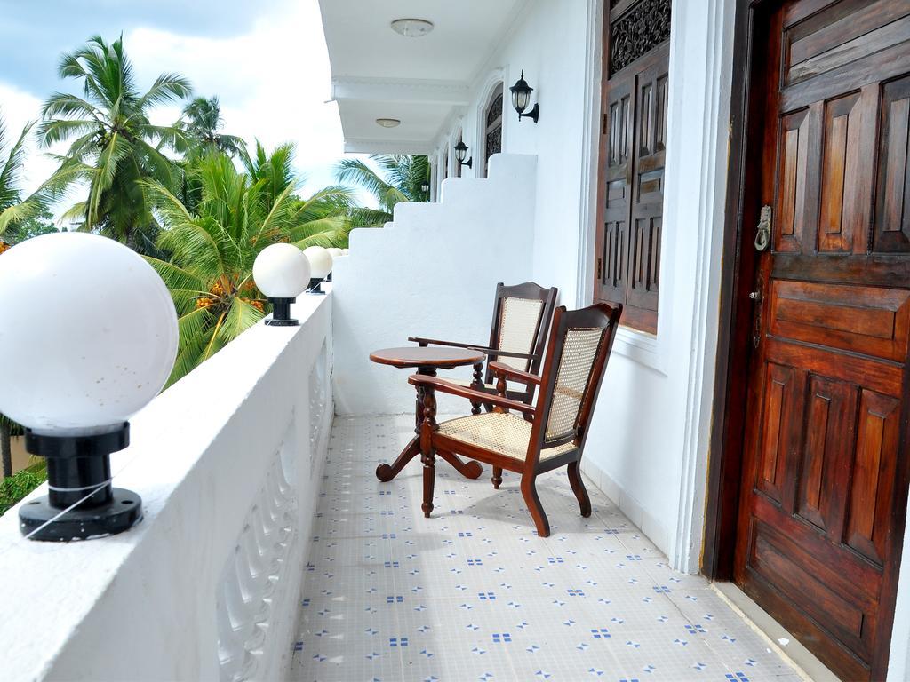 Apartmán Dew Grand Regency Bataduwa Exteriér fotografie